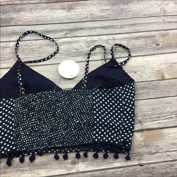 NWT stretchy crop top - Picture 4 of 5